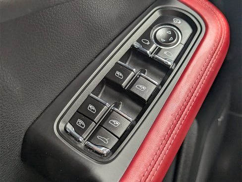 Used 2024 Porsche Macan Turbo image 16