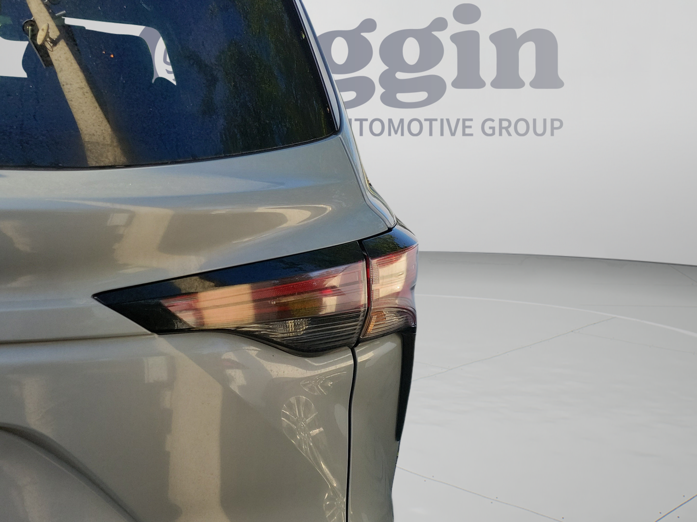 Used 2026 Toyota Sienna XLE Woodland Edition AWD/4WD image 21