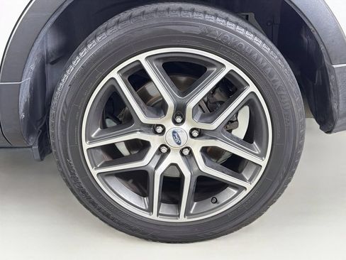 Used 2017 Ford Explorer Sport w/ Equipment Group 401A AWD/4WD image 34