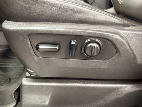 Used 2020 GMC Sierra 2500 SLT w/ SLT Premium Plus Package image 24