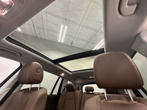 Certified 2025 Mercedes-Benz GLS 450 4MATIC image 35