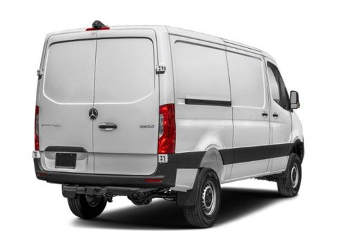 Used 2023 Mercedes-Benz Sprinter 2500 image 2