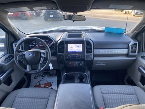 Used 2022 Ford F250 XLT w/ XLT Premium Package image 7