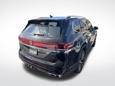 Certified 2024 Volkswagen Atlas SEL Premium R-Line image 13