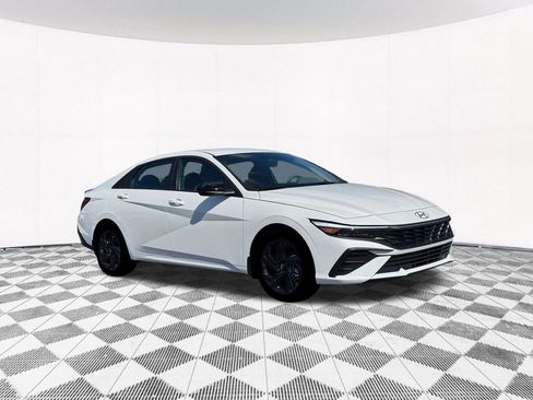 New 2026 Hyundai Elantra Sport image 16