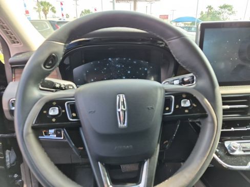 Used 2023 Lincoln Corsair Reserve w/ Jet Appearance Package FWD image 10