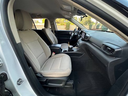Used 2020 Ford Explorer 2WD image 18