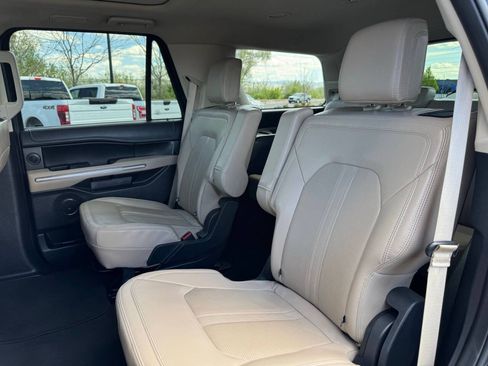Used 2024 Ford Expedition Limited AWD/4WD image 31