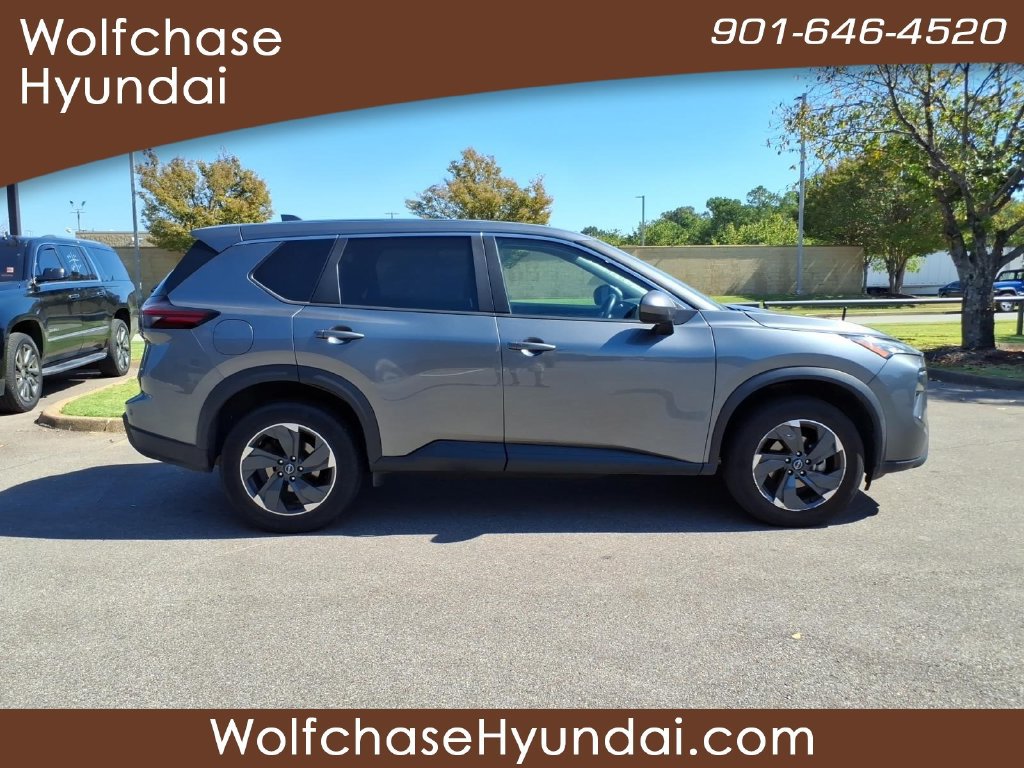 Used 2024 Nissan Rogue SV AWD/4WD image 6