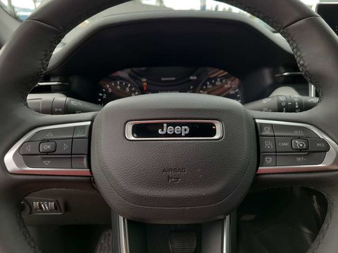 Used 2025 Jeep Compass Limited AWD/4WD image 23