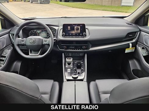 New 2026 Nissan Rogue SV AWD/4WD image 19