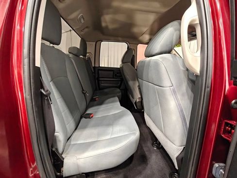 Used 2018 RAM 1500 Express w/ Express Value Package AWD/4WD image 22
