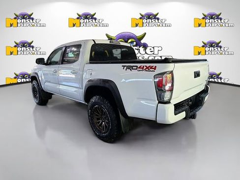 Used 2020 Toyota Tacoma TRD Sport AWD/4WD image 6