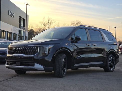 New 2026 Kia Carnival EX image 11