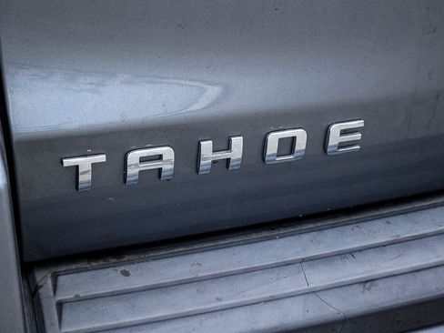 Used 2018 Chevrolet Tahoe LT image 9