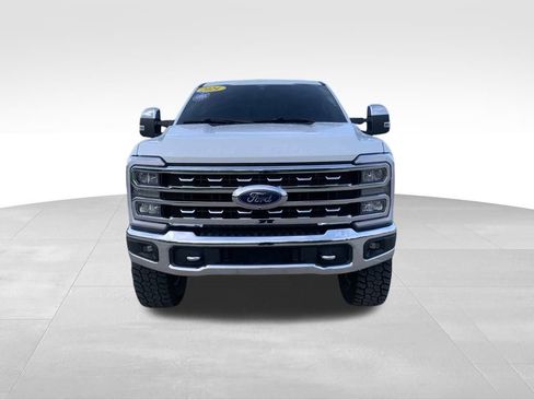 Used 2024 Ford F250 Lariat w/ Chrome Package image 11