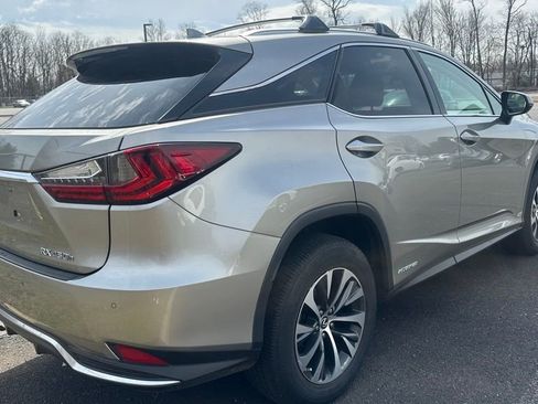 Used 2022 Lexus RX 450h AWD w/ Premium Package image 4
