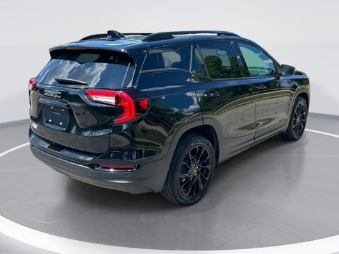 Used 2023 GMC Terrain SLT w/ Infotainment Package II FWD image 9