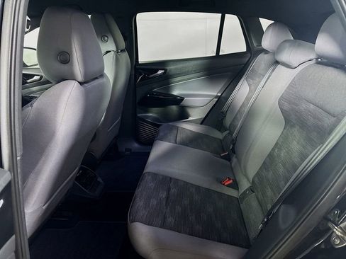 Used 2021 Volkswagen ID.4 Pro image 21