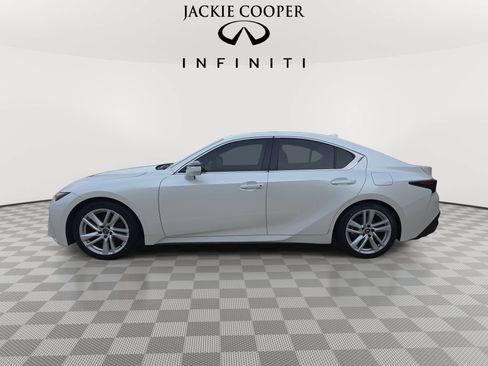 Used 2024 Lexus IS 300 w/ Comfort Package RWD image 8
