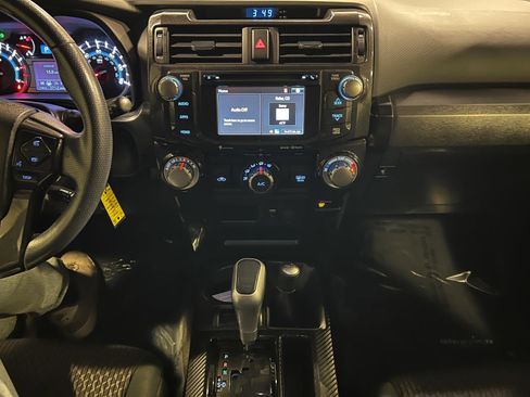 Used 2019 Toyota 4Runner TRD Off-Road image 16