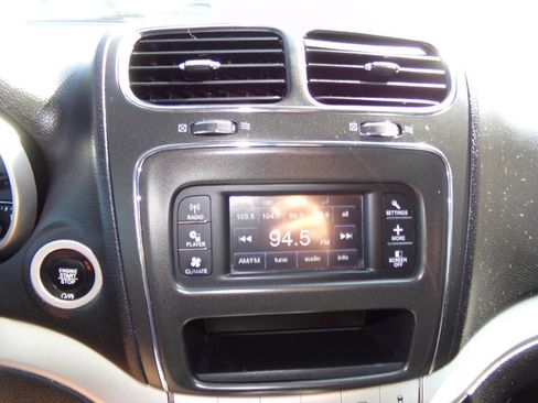 Used 2017 Dodge Journey SE w/ Flexible Seating Group image 55