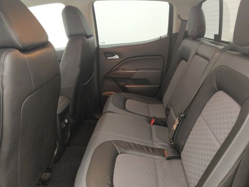 Used 2019 Chevrolet Colorado Z71 image 18