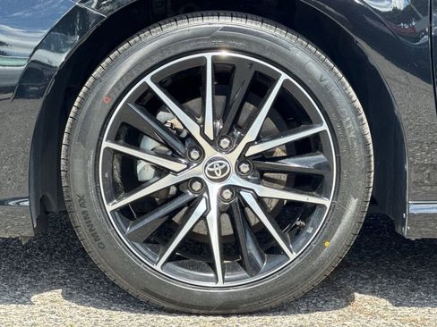 Certified 2023 Toyota Camry SE w/ Blackout Package (TMS) image 23