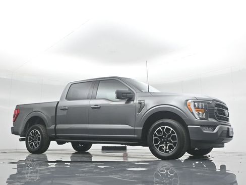 Used 2022 Ford F150 XLT w/ Equipment Group 302A High image 4