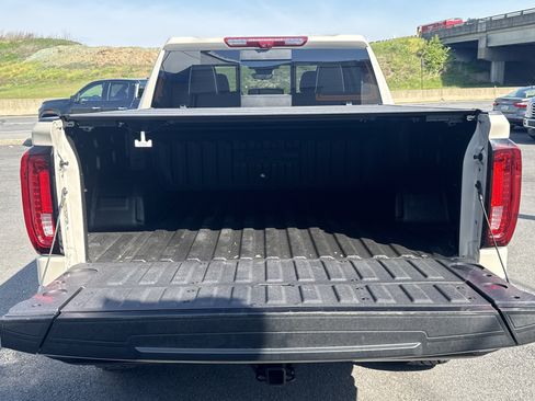 Used 2026 GMC Sierra 1500 AT4X AWD/4WD image 5