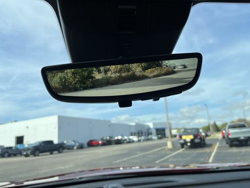 Used 2024 Chevrolet Traverse Z71 w/ Enhanced Driving Package image 37