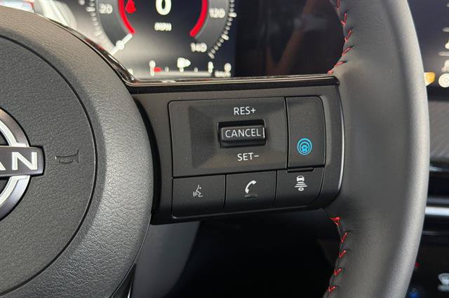 New 2026 Nissan Kicks SR AWD/4WD image 26