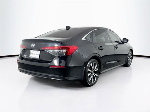 Used 2022 Honda Civic EX image 2