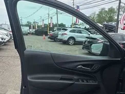 Used 2019 Chevrolet Equinox LT AWD/4WD image 9