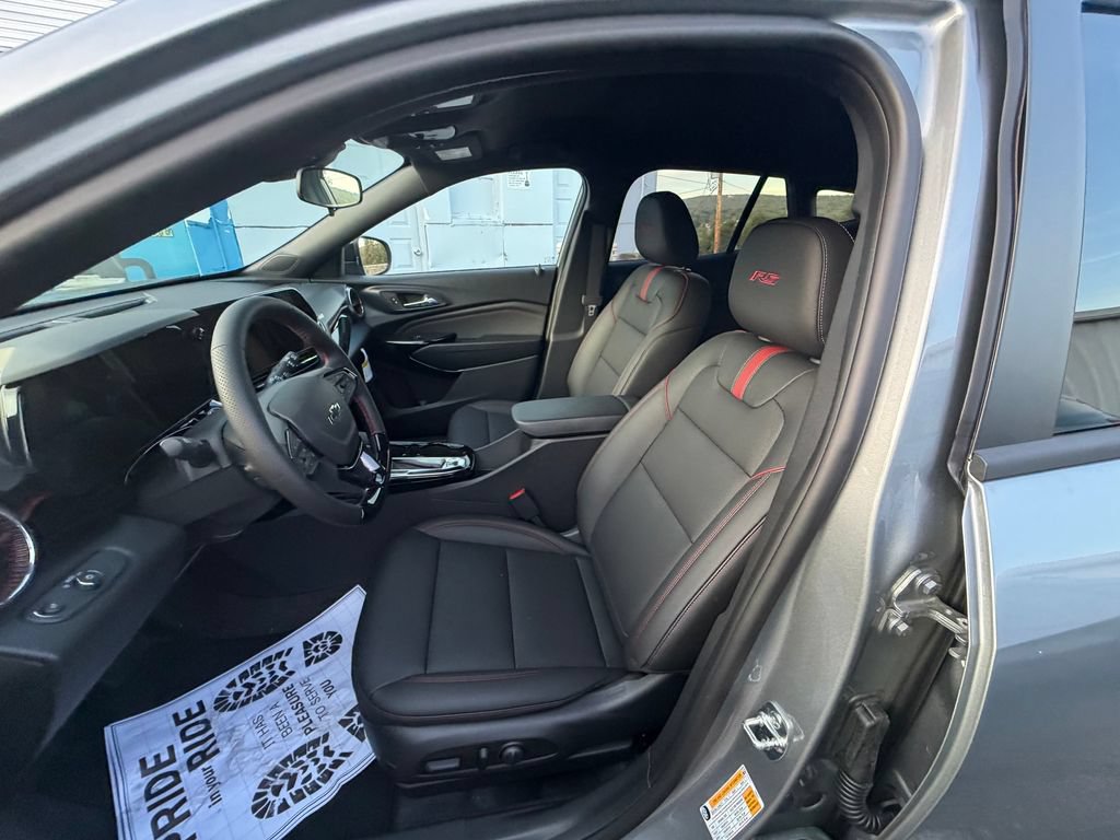 New 2026 Chevrolet Trax RS w/ Driver Confidence Package FWD image 9