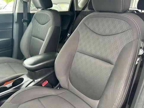 Used 2015 Kia Soul FWD image 14