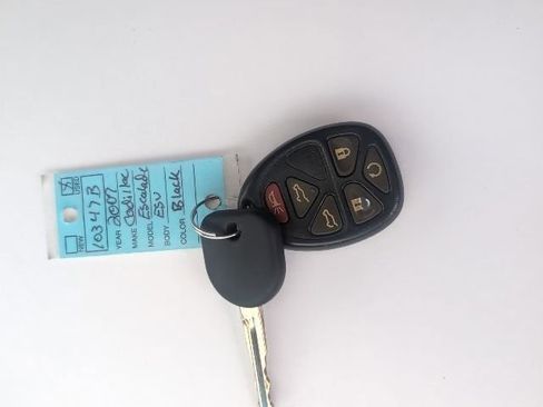 Used 2007 Cadillac Escalade ESV AWD w/ Information Package image 11