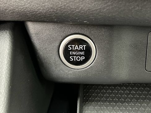Used 2023 Nissan Rogue SV w/ SV Premium B Package AWD/4WD image 20