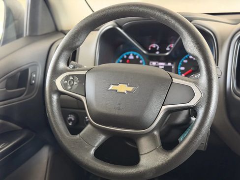Used 2017 Chevrolet Colorado W/T AWD/4WD image 30