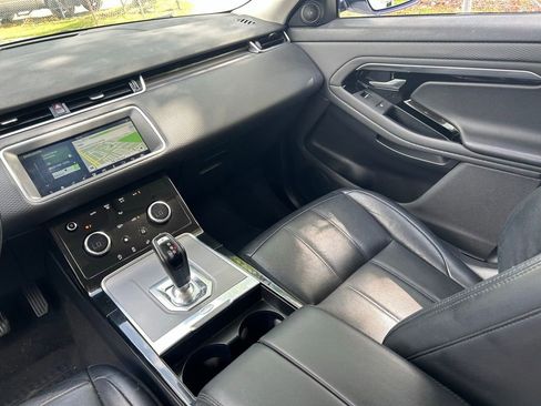 Used 2020 Land Rover Range Rover Evoque S AWD/4WD image 11