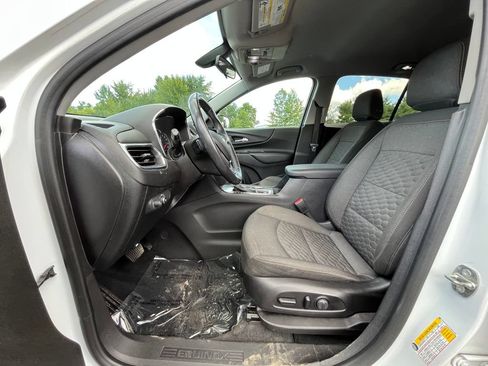 Used 2019 Chevrolet Equinox LT FWD image 11