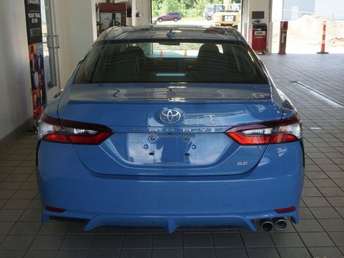 Used 2023 Toyota Camry SE FWD image 14