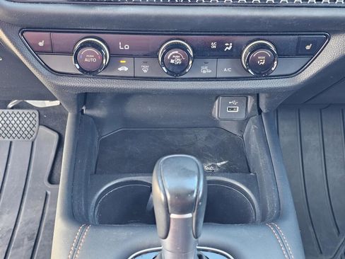 Certified 2024 Honda HR-V Sport image 30