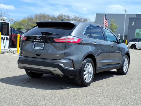 Used 2023 Ford Edge SEL AWD/4WD image 7