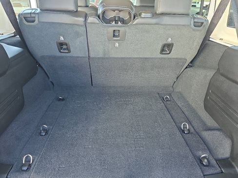 New 2025 Jeep Wrangler Unlimited Rubicon w/ Steel Bumper Group image 18