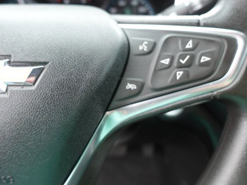 Used 2018 Chevrolet Equinox LT FWD image 45