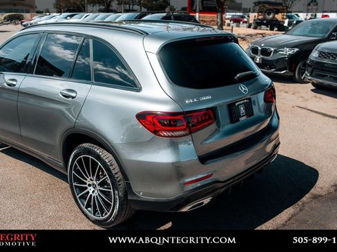 Used 2022 Mercedes-Benz GLC 300 4MATIC image 11