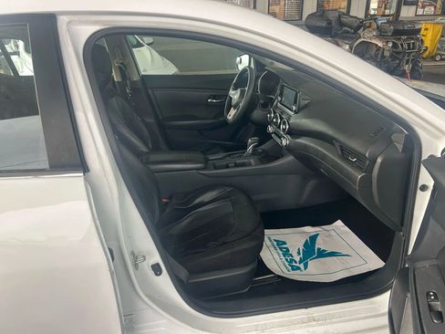 Used 2022 Nissan Sentra S image 2