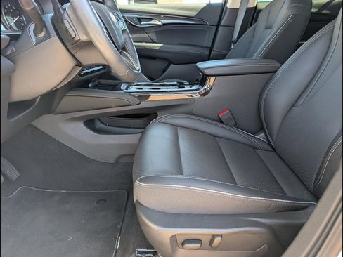 Used 2023 Buick Envision Essence FWD image 12