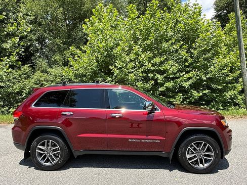 Used 2019 Jeep Grand Cherokee Limited AWD/4WD image 5